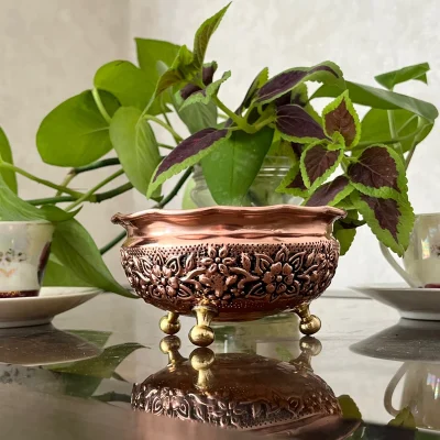 بستنی خوری مسی سه پایه برنجی طرح گلبرگ - تصویر 3